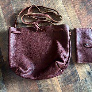 Portland Leather Bucket Bag Pebbled Leather and Matching Wallet